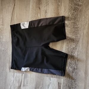 Ebb & Flo Active Shorts With Side Pockets